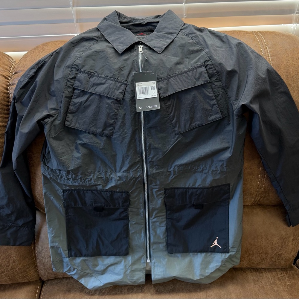 NWT Women’s XS Jordan Jacket